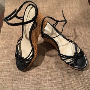ANN TAYLOR Black Leather and Wicker Sandal